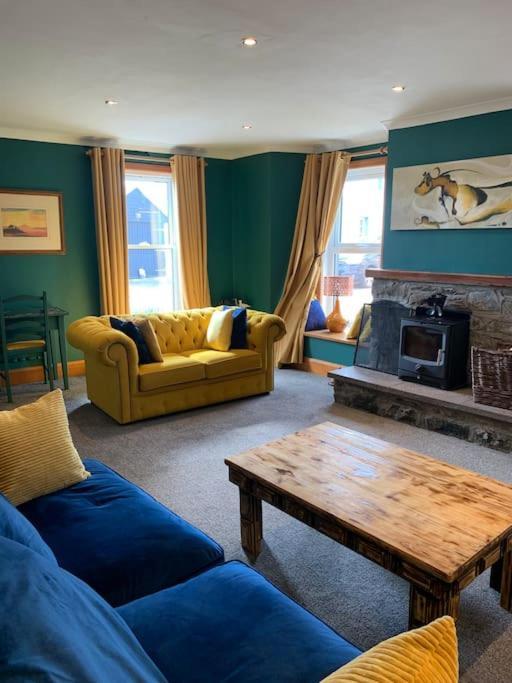 Cladach Cottage - Seafront Isle of Whithorn Экстерьер фото
